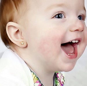 Aretes de oro para niña, un regalo inolvidable