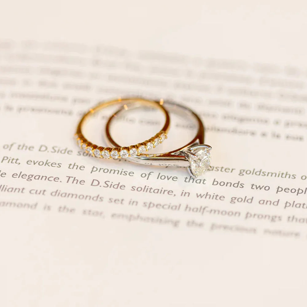 Anillo de compromiso y de matrimonio Deben ser el mismo