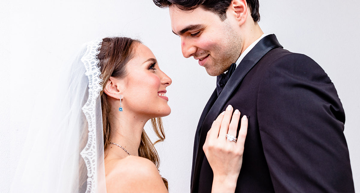 Ideas originales para llevar joyería azul el día de tu boda [2021]