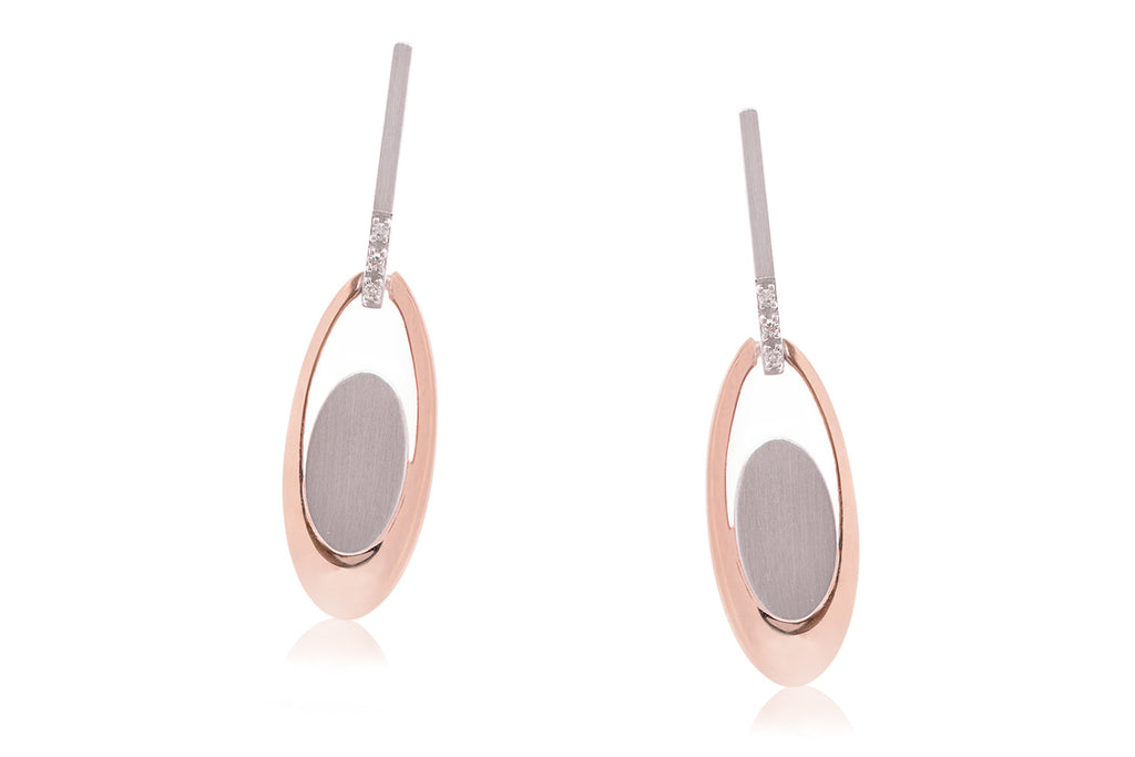 Aretes marca Breuning con diamantes en oro combinado rosa y blanco de 18k